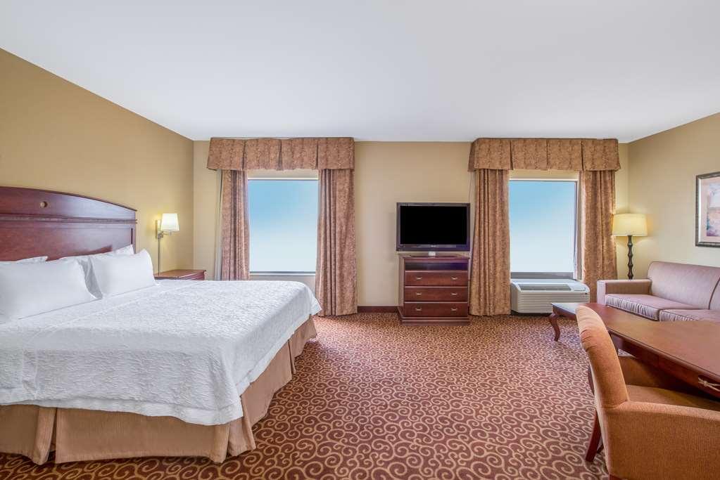 Hotel Hampton & - South Oklahoma City